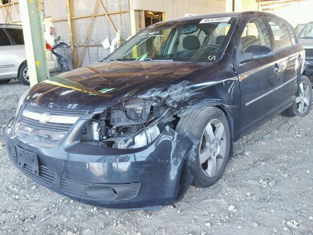 1G1AD5F50A7129673 - 2010 CHEVROLET COBALT BLACK photo 2