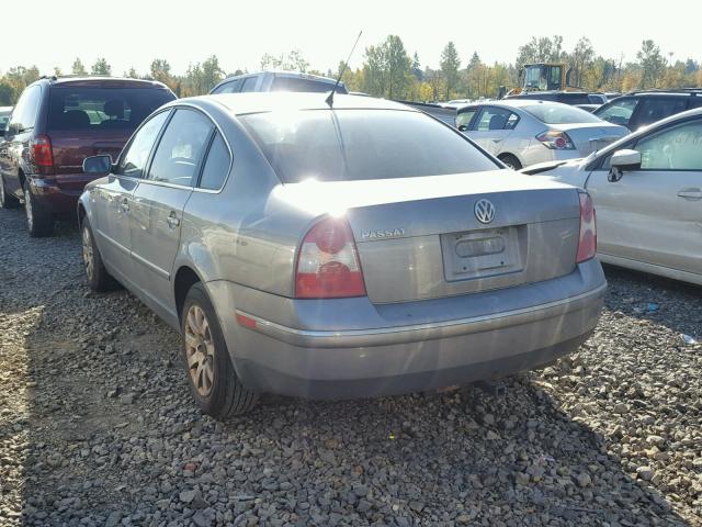 WVWPD63BX2P131062 - 2002 VOLKSWAGEN PASSAT GLS GRAY photo 3