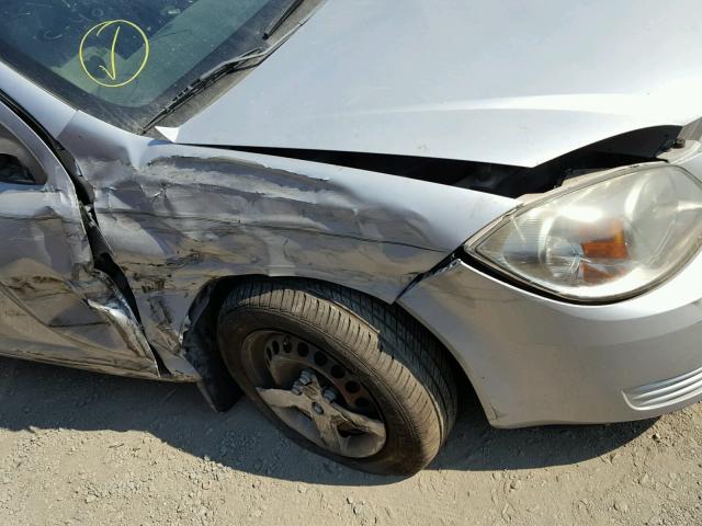 1G1AL58F387178983 - 2008 CHEVROLET COBALT LT SILVER photo 9