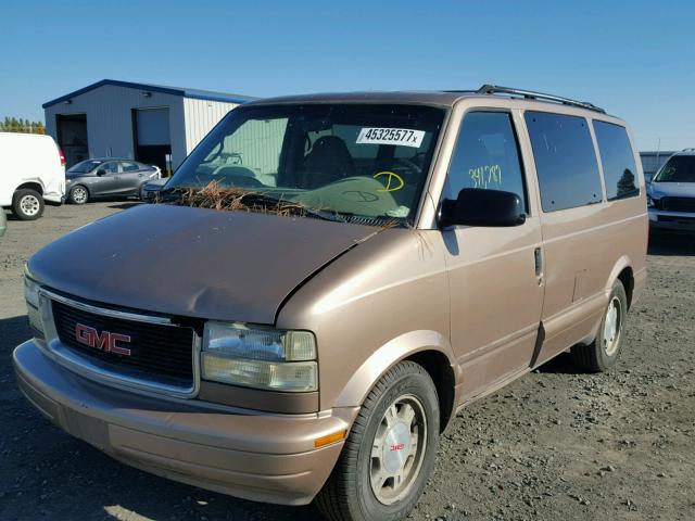 1GKEL19X44B504780 - 2004 GMC SAFARI GOLD photo 2