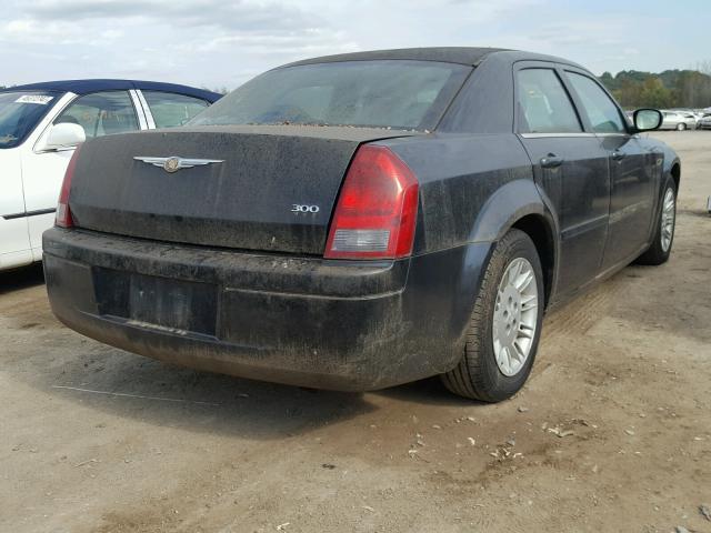 2C3KA43R46H330949 - 2006 CHRYSLER 300 BLACK photo 4