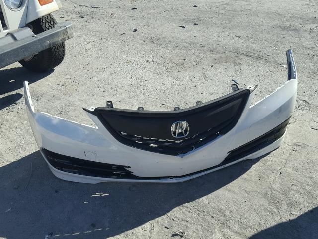 19UUB1F34GA011690 - 2016 ACURA TLX WHITE photo 9