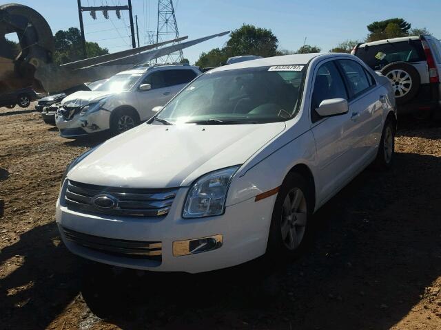 3FAHP07107R211681 - 2007 FORD FUSION SE WHITE photo 2