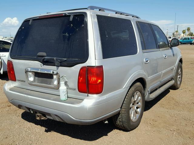 5LMPU28L4WLJ53252 - 1998 LINCOLN NAVIGATOR SILVER photo 4