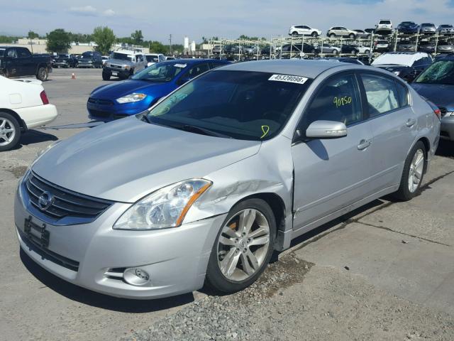 1N4BL2AP4BN444792 - 2011 NISSAN ALTIMA SR SILVER photo 2