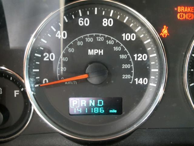 1J8HG48P47C577638 - 2007 JEEP COMMANDER ვერცხლისფერი ფოტო 8