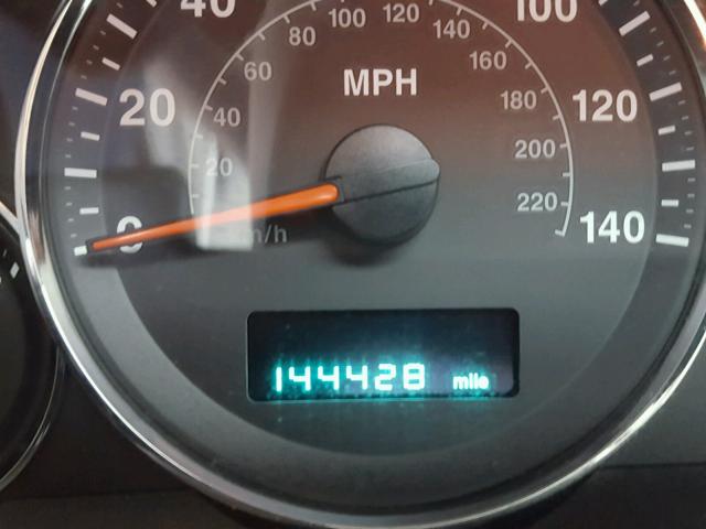 1J8HG48K96C366518 - 2006 JEEP COMMANDER GRAY photo 8