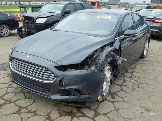 3FA6P0H79FR277946 - 2015 FORD FUSION SE BLUE photo 2