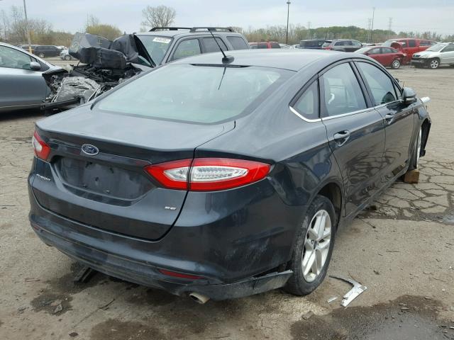 3FA6P0H79FR277946 - 2015 FORD FUSION SE BLUE photo 4