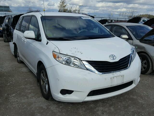 5TDKK3DC6CS184354 - 2012 TOYOTA SIENNA LE WHITE photo 1