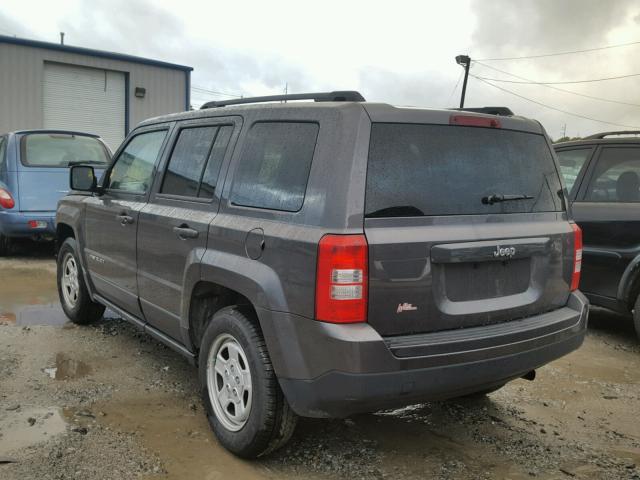 1C4NJPBAXFD170675 - 2015 JEEP PATRIOT SP GRAY photo 3