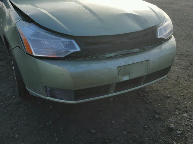 1FAHP33N48W238147 - 2008 FORD FOCUS SE GREEN photo 9