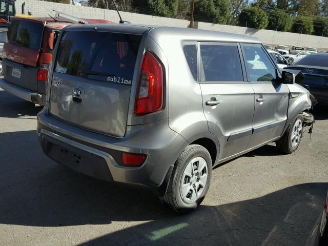 KNDJT2A56D7599761 - 2013 KIA SOUL GRAY photo 4