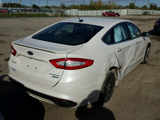 3FA6P0K90DR302921 - 2013 FORD FUSION TIT WHITE photo 4