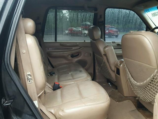 5LMPU28L5XLJ10721 - 1999 LINCOLN NAVIGATOR 黑色 照片 6