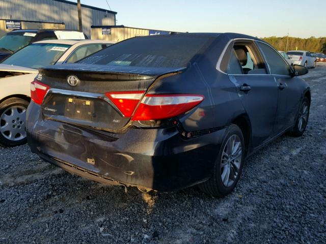 4T1BF1FK9HU383135 - 2017 TOYOTA CAMRY LE GRAY photo 4