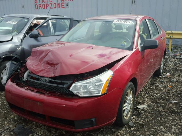 1FAHP3FN7AW277655 - 2010 FORD FOCUS RED photo 2