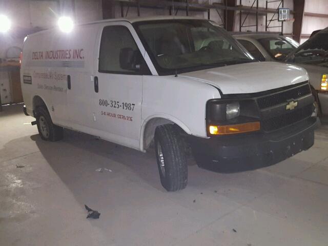 1GCWGFCA6C1103676 - 2012 CHEVROLET EXPRESS G2 WHITE photo 1