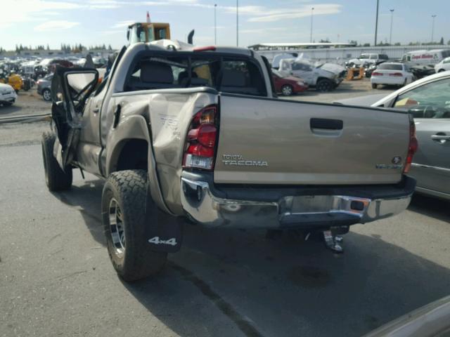 5TELU42N66Z252930 - 2006 TOYOTA TACOMA DOU GOLD photo 3