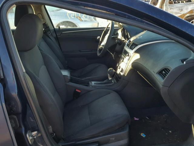 1G1ZC5EU6BF373270 - 2011 CHEVROLET MALIBU 1LT Mavi foto 5