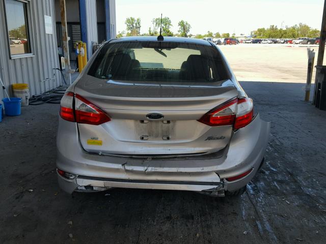 3FADP4BJ2EM189433 - 2014 FORD FIESTA SE SILVER photo 9