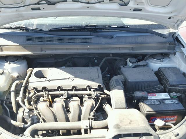 KNAFG529897274479 - 2009 KIA RONDO BASE SILVER photo 7