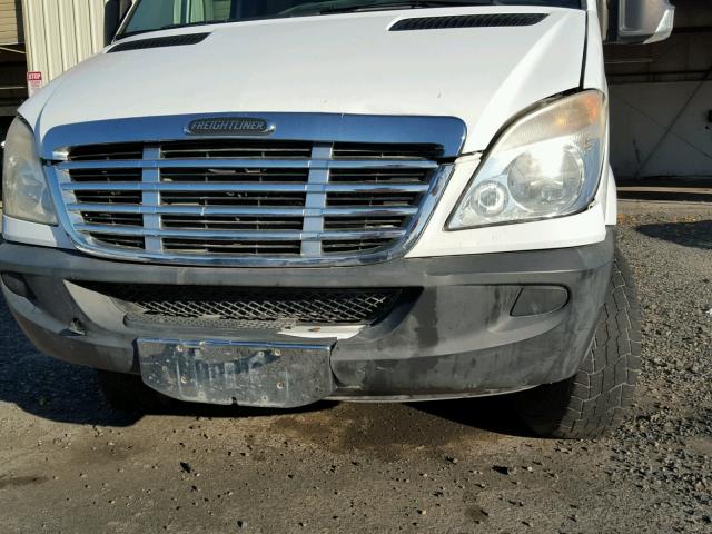 WDYPE745075205883 - 2007 FREIGHTLINER SPRINTER WHITE photo 9