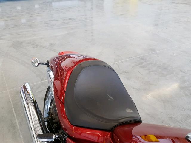 JS1VY53A172109284 - 2007 SUZUKI VZR1800 RED photo 6