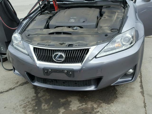 JTHCF5C20D5062057 - 2013 LEXUS IS 250 GRAY photo 7