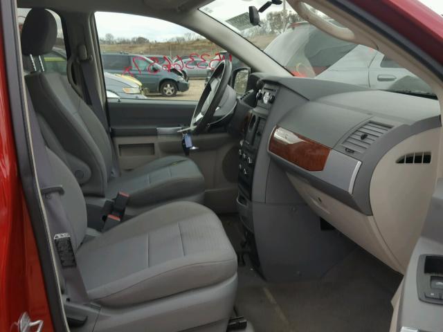 2A8HR54P98R636746 - 2008 CHRYSLER TOWN & COU 红色 照片 5