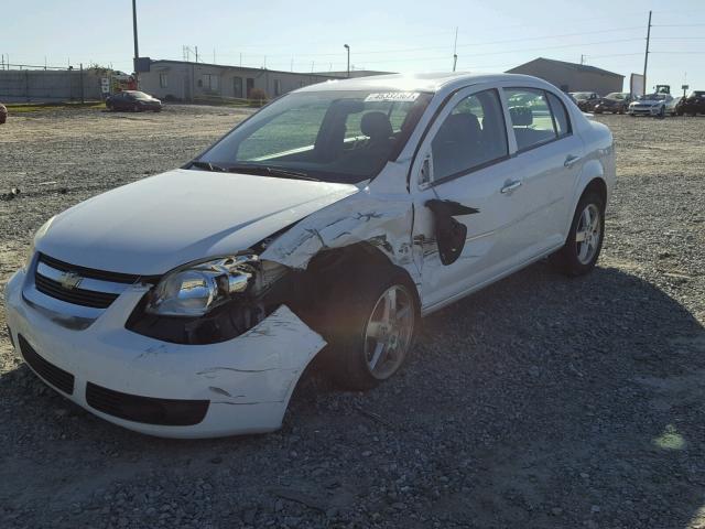 1G1AZ55F677158907 - 2007 CHEVROLET COBALT LTZ WHITE photo 2