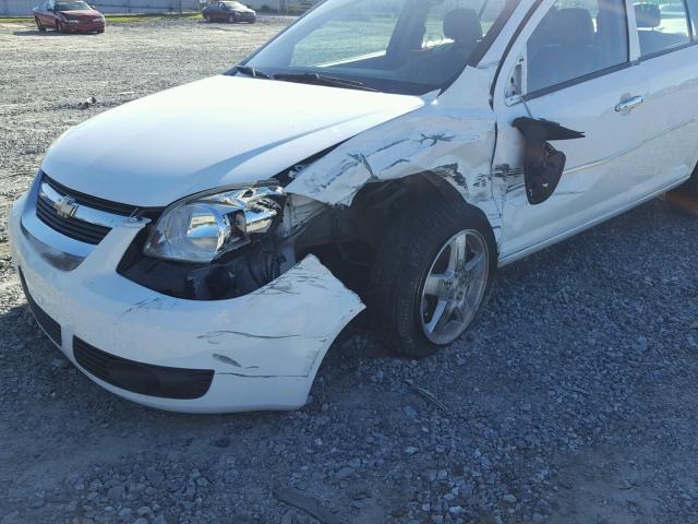 1G1AZ55F677158907 - 2007 CHEVROLET COBALT LTZ WHITE photo 9