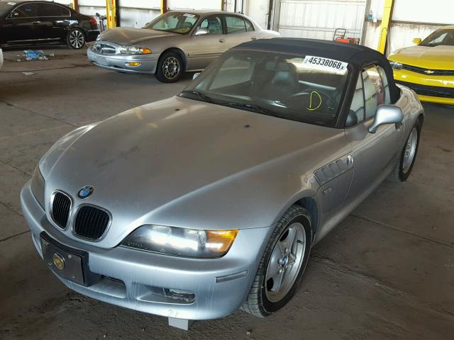 4USCH7328TLB66472 - 1996 BMW Z3 1.9 SILVER photo 2