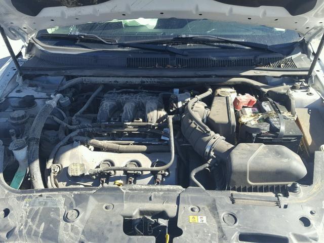 1FAHP2EW6BG183153 - 2011 FORD TAURUS SEL WHITE photo 7