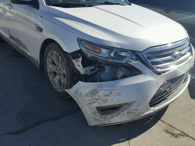 1FAHP2EW6BG183153 - 2011 FORD TAURUS SEL WHITE photo 9