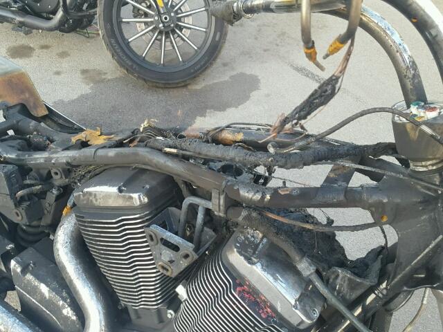 5VPHB26D373007277 - 2007 VICTORY MOTORCYCLES HAMMER Yanmış foto 10