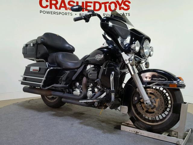 1HD1FCM16DB676470 - 2013 HARLEY-DAVIDSON FLHTCU ULT BLACK photo 2