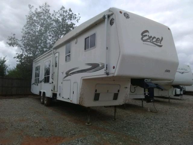 1P9RF362851090358 - 2005 CAMP 5TH WHEEL WHITE photo 1