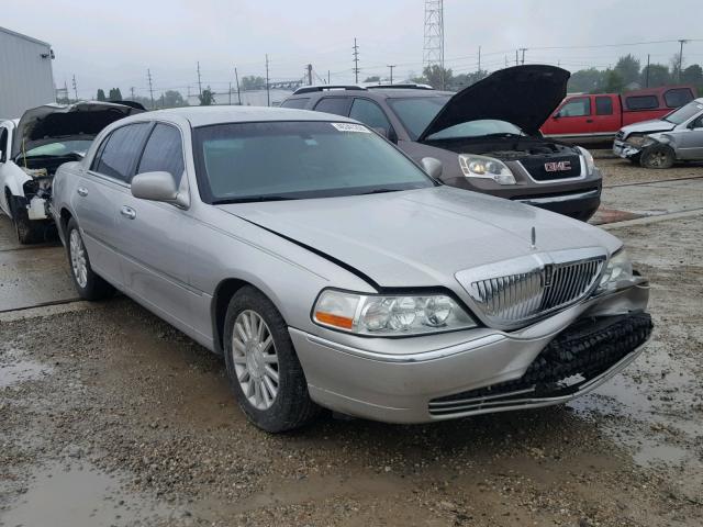 1LNHM81W43Y639881 - 2003 LINCOLN TOWN CAR E SILVER photo 1