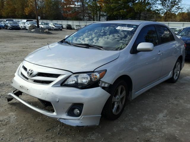 2T1BU4EEXBC631680 - 2011 TOYOTA COROLLA SILVER photo 2