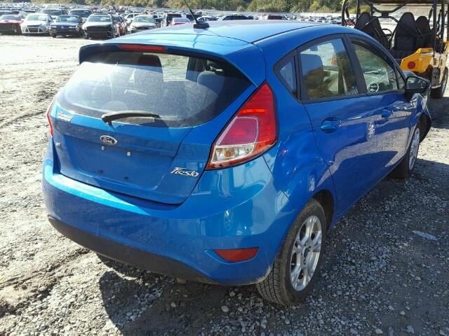 3FADP4EJ8EM186340 - 2014 FORD FIESTA SE BLUE photo 4