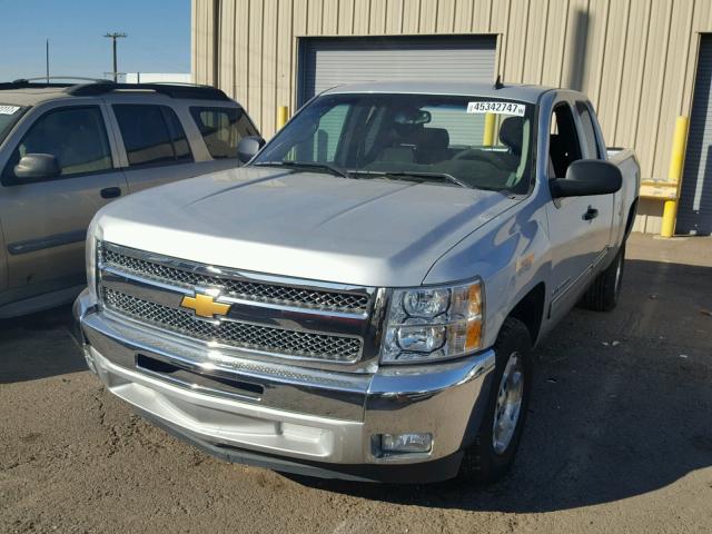 1GCRCSE03DZ283112 - 2013 CHEVROLET SILVERADO SILVER photo 2