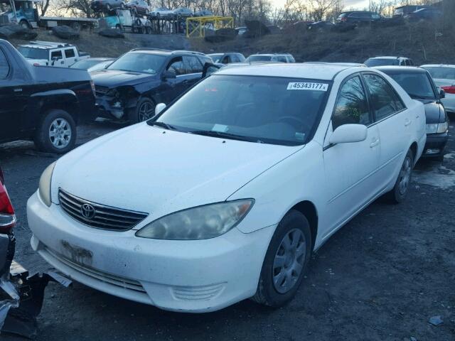 4T1BE32K76U741267 - 2006 TOYOTA CAMRY LE WHITE photo 2