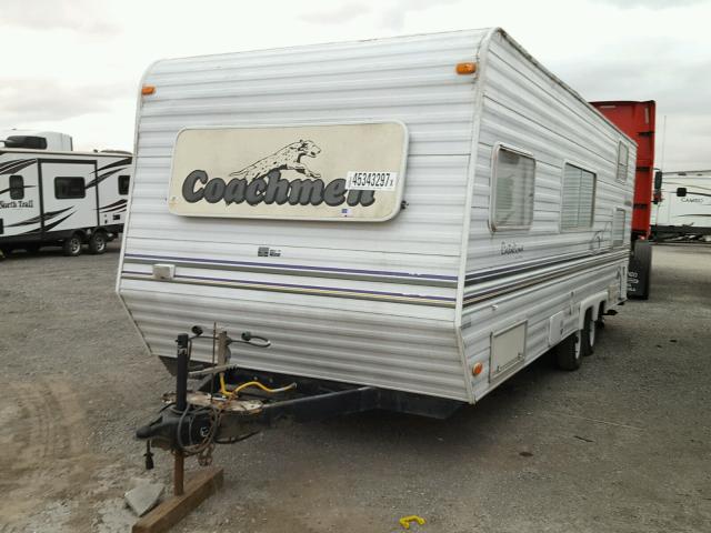 1TC2B040711203528 - 2001 COACH CAMPER WHITE photo 2