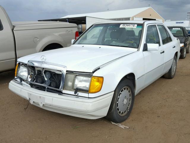 WDBED30E1NB570252 - 1992 MERCEDES-BENZ 300 E 4MAT WHITE photo 2