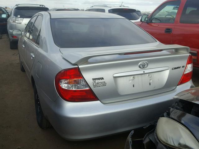 4T1BE32K04U807560 - 2004 TOYOTA CAMRY SILVER photo 3