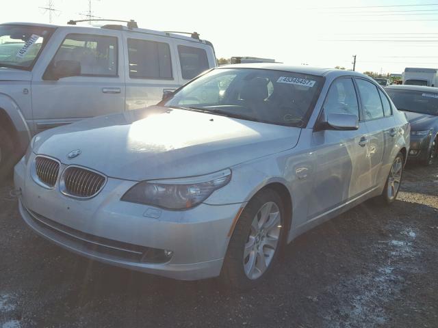 WBANV93508CZ69503 - 2008 BMW 535 XI SILVER photo 2