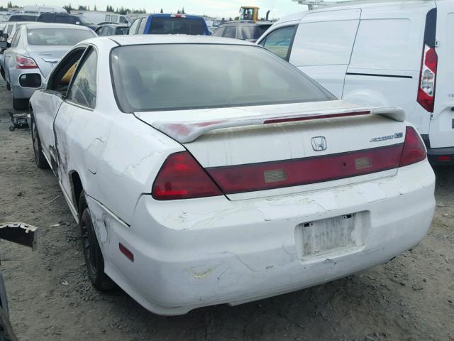 1HGCG225X2A010837 - 2002 HONDA ACCORD EX WHITE photo 3