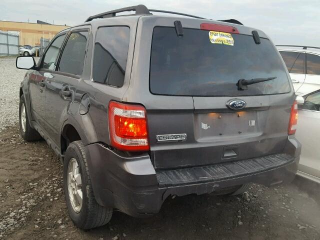 1FMCU0D75AKC12113 - 2010 FORD ESCAPE XLT GRAY photo 3