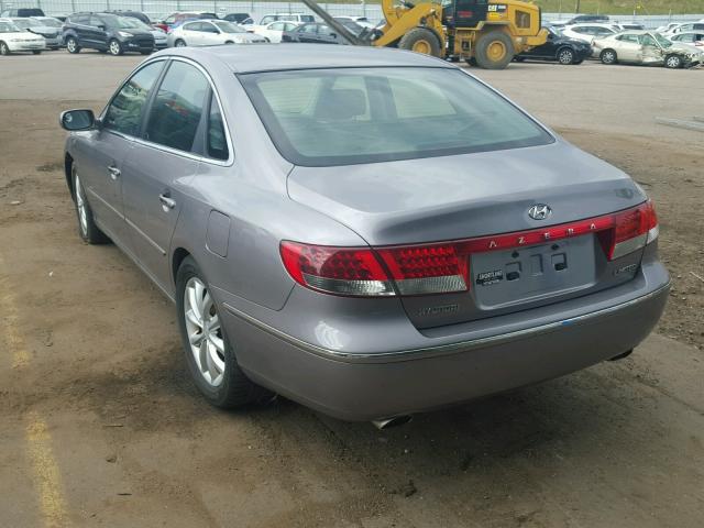 KMHFC46F76A050753 - 2006 HYUNDAI AZERA SE GRAY photo 3